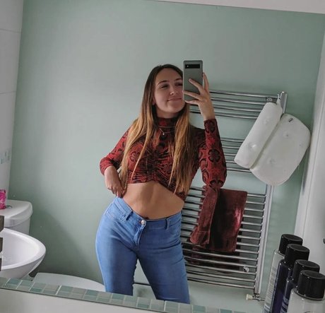 Ashton Matthews model nude pic