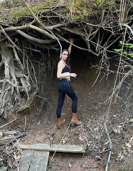 musemegara pretty pornstar galleries