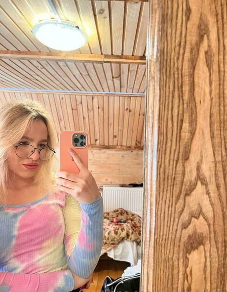 eveline hot pornstar erotic images