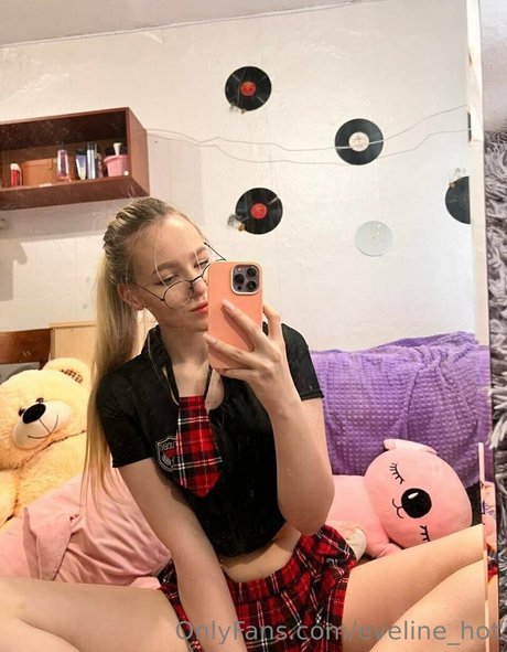 eveline hot naked pornstar pics