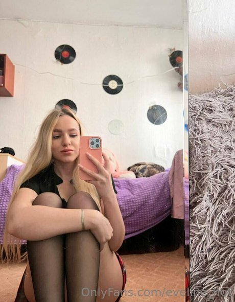 eveline hot star xxx galleries