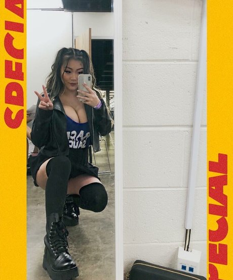 Vickibaybeee naked star pics