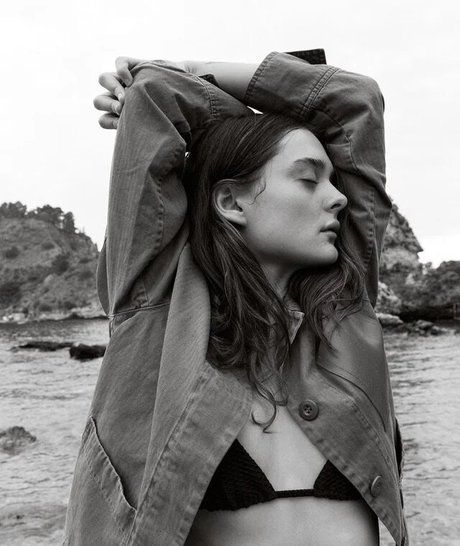 Charlotte Lawrence star nudes pics