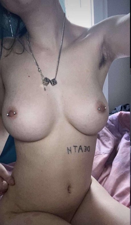 Radianttoilet nudes pornstar images