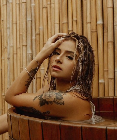 amateur teen onlyfans top photo