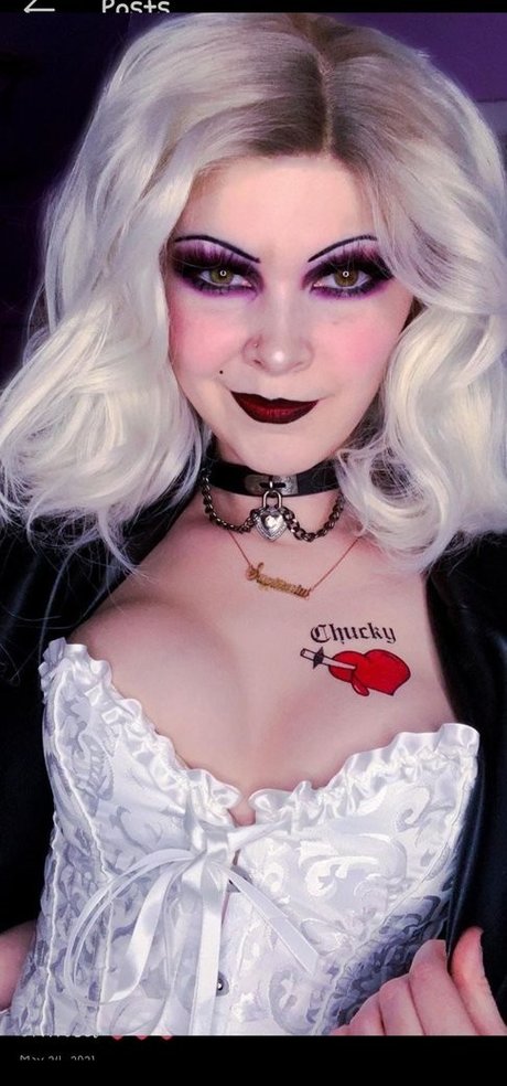 lawlietigerpony model nude gallery