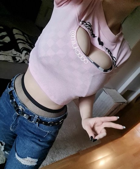 Miukadoo sexy pornstar pictures