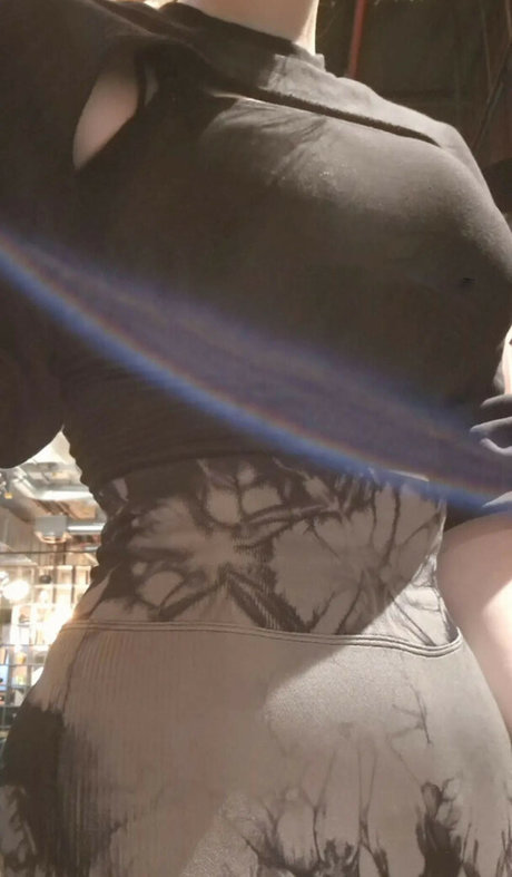 Miukadoo nice pornstar img