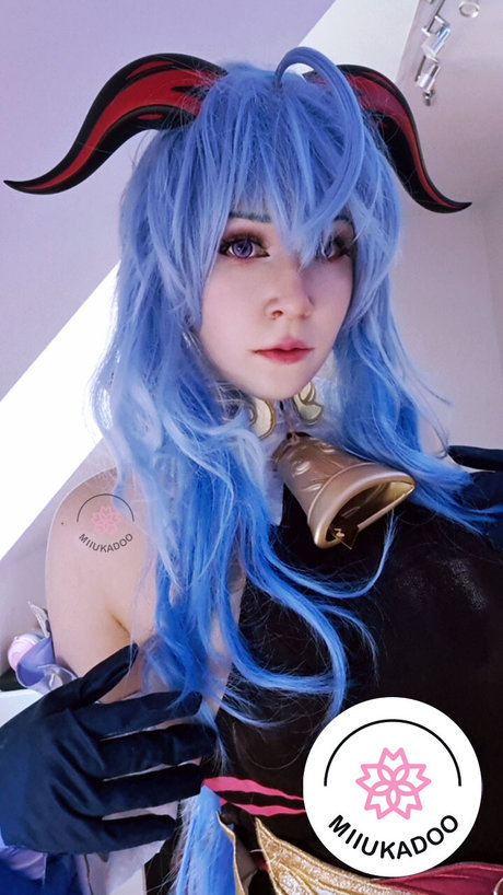 Miukadoo art actress gallery