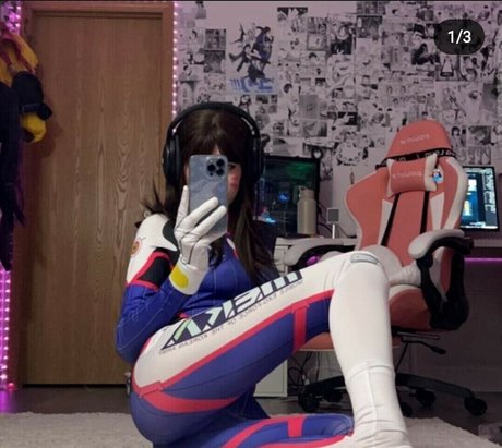 Emma kat 22 nudes actress image