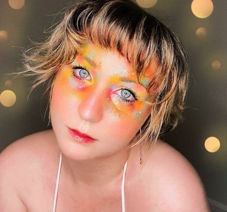 HoneyThorne Quick model image