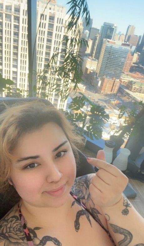 Suki Jade best star pics