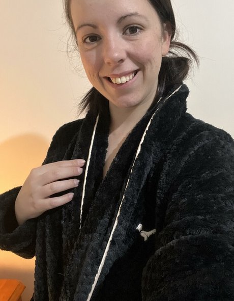 Miss Bb pornstar nude photo