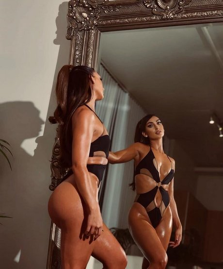 Niki Bianchini sexy actress archive