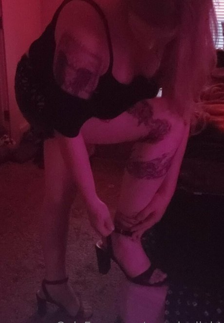 noradaylight sexy actress picture