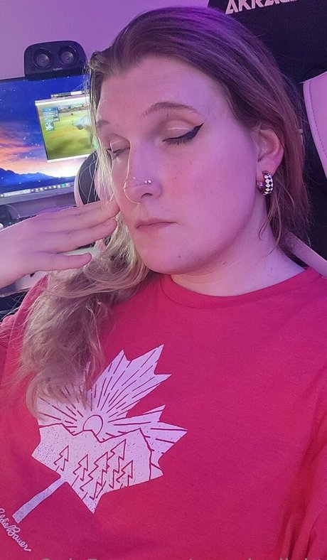 noradaylight nudes actress pics