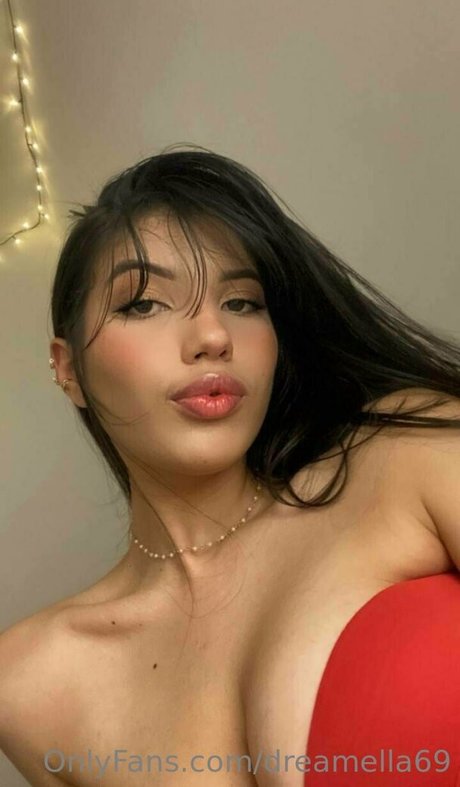 dreamella69 star naked picture