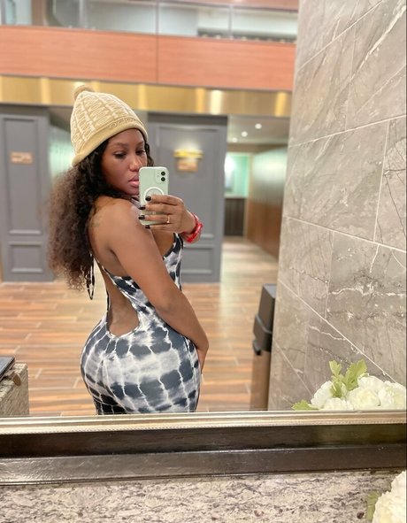 cum on glasses onlyfans beautiful nude img