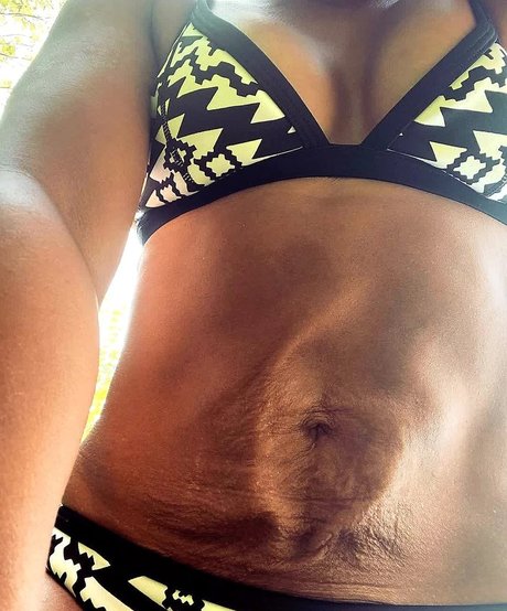 Saira Khan star hot gallery