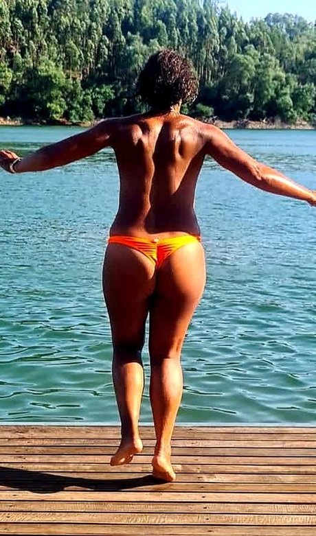 Saira Khan pornstar hot galleries