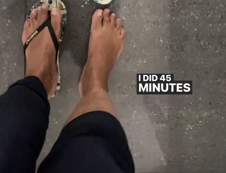 Saira Khan star sexy image