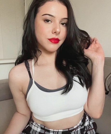 EmilyIsRedCoat model best pics