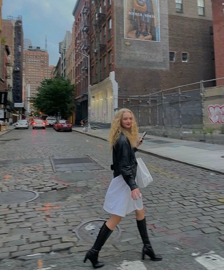 Amiah Miller star perfect pics