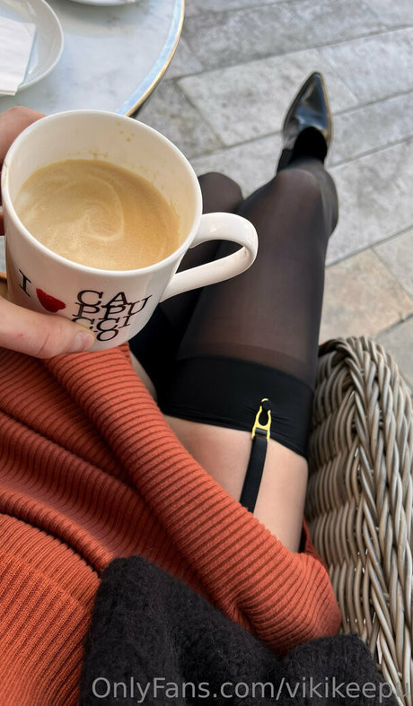 vikikeepu model nice pic