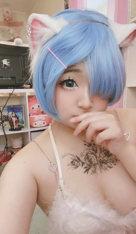 Donutskii pretty pornstar photos