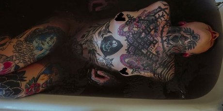 Lisandra Siqueira model free pics