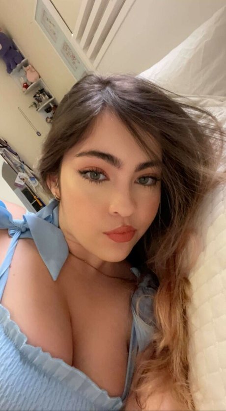 Hilenna model erotic pictures