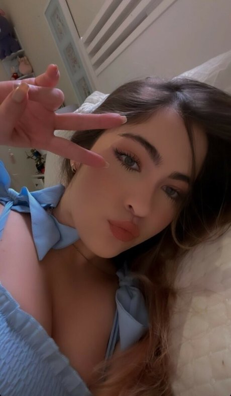 Hilenna naked pornstar pictures