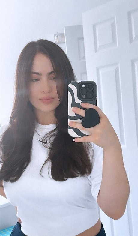 Hilenna xxx star archive