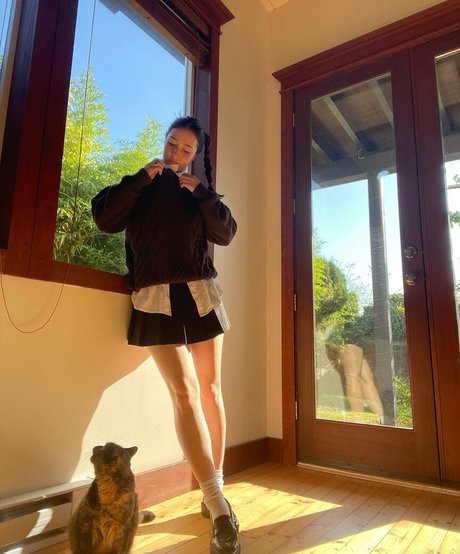 Holls8 best model photo