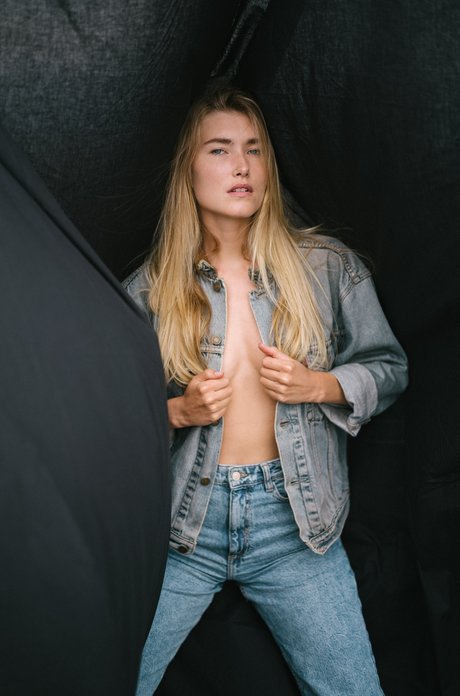 Oceane Le Ny perfect pornstar photo