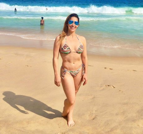 Daniele Hypolito star free gallery