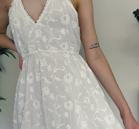 Doddleoddle naked model pics