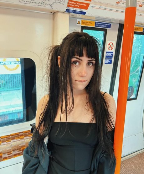 Doddleoddle pornographic actress pics