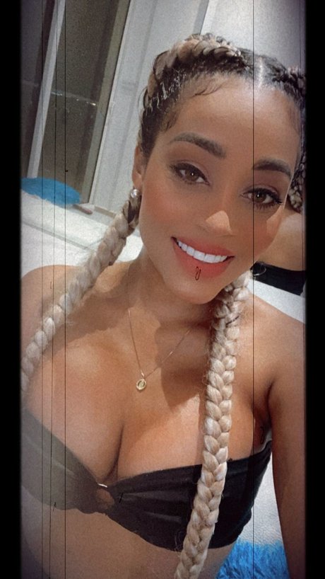 LeydiHilton beautiful model galleries