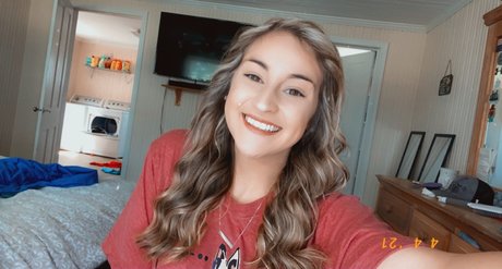 Alexis Bennett nice actress pictures