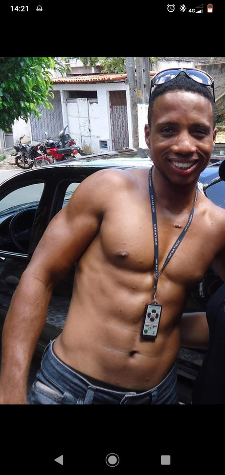 Leozinho oversoud top star photos