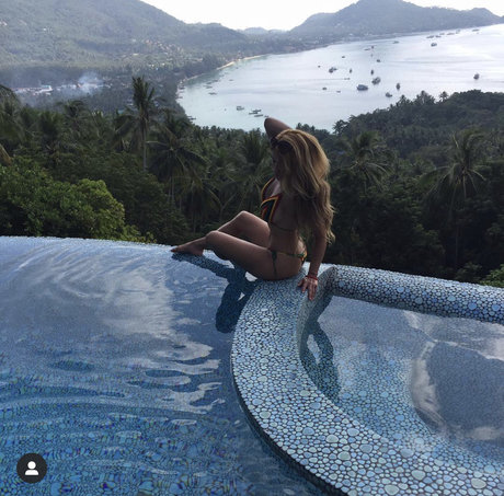 Leilaniloves model porn gallery