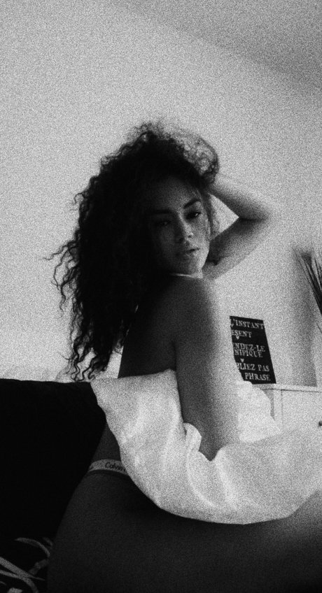 Lea Lalay exclusive actress picture