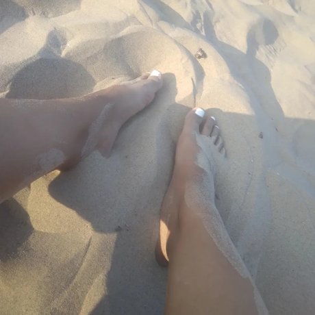 Layla Sky top star img