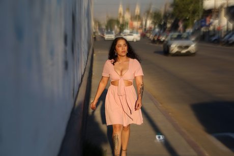 Lausey star beautiful photo