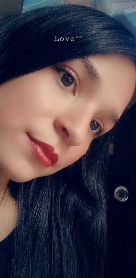 laurincon star nudes photos