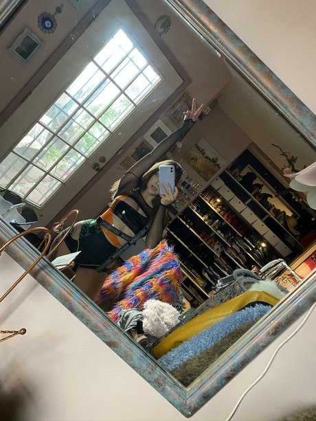 Lily Luck perfect star galleries