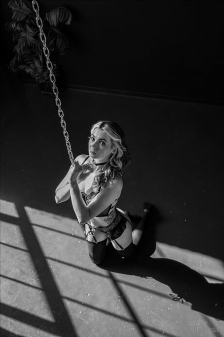 Lilykushfree pornstar hd img