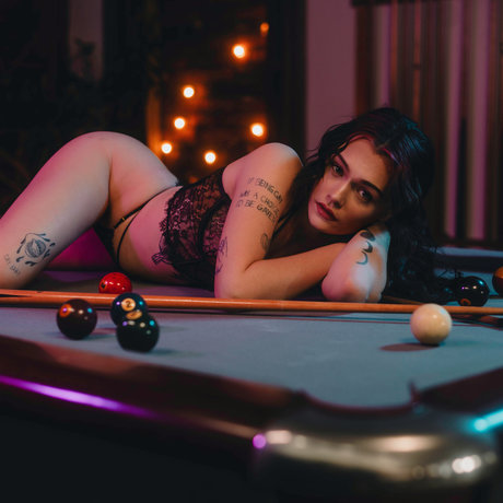 Miss Shy erotic actress picture