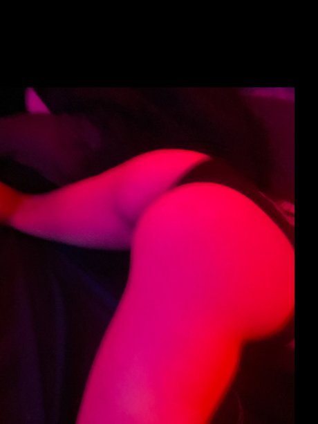 LooneyLilly pornographic star image